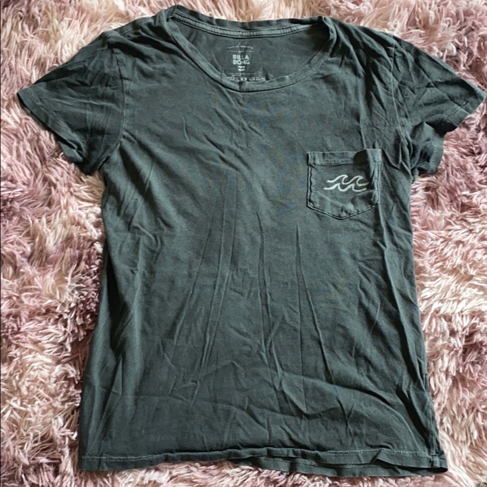 grey billabong wave t-shirt size small
